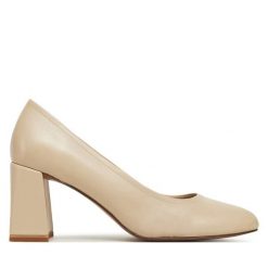 Czółenka Caprice. Brązowe czółenka damskie Caprice, bez wzorów, bez obcasa. Za 249.99 zł.