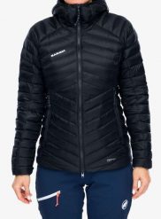 Kurtka puchowa damska Mammut Broad Peak IN Hooded Jacket. Czarne kurtki damskie Mammut, na zimę, xs, bez wzorów, z materiału, bez kaptura. Za 1,289.99 zł.