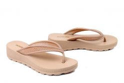 AZALEIA 19185 Angelica BM344 glitter pearly beige, klapki japonki damskie. Brązowe klapki damskie Azaleia, bez wzorów, bez obcasa. Za 144.90 zł.