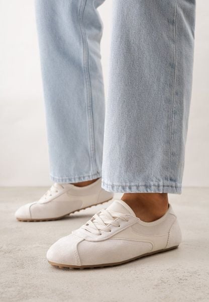 Beżowe Sneakersy Kultowe Tenisówki Y2K z Imitacji Zamszu Nerialle. Brązowe trampki i tenisówki damskie Renee, bez wzorów, z koronki. Za 89.99 zł.