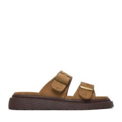 Klapki DeeZee. Brązowe klapki damskie DeeZee, bez wzorów, bez obcasa. Za 139.99 zł.