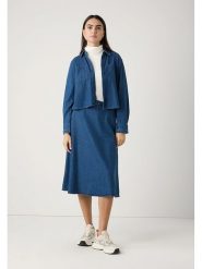 More & More Bluzka dżinsowa w kolorze niebieskim rozmiar: 38. Niebieskie bluzki damskie MORE & MORE, bez wzorów, z bawełny, bez kołnierzyka, bez ramiączek. Za 208.99 zł.