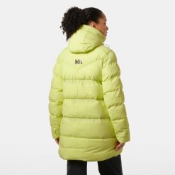 Parka damska z kapturem Helly Hansen Adore. Zielone parki damskie Helly Hansen, na zimę, bez wzorów. W wyprzedaży za 1,123.70 zł.