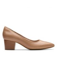Clarks Skórzane czółenka "Ellanie Hope" w kolorze beżowym rozmiar: 41. Brązowe czółenka damskie Clarks, bez wzorów, bez obcasa. Za 175.67 zł.