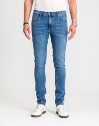 Męskie Spodnie Jeansowe Mustang Style Frisco Skinny Denim Blue 1017117 5000 682. Niebieskie spodnie materiałowe męskie Mustang, bez wzorów, z denimu. Za 199.99 zł.