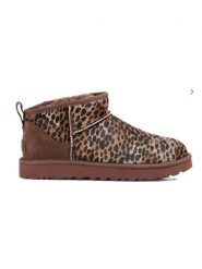 UGG Skórzane botki "Classic Ultra Mini Caspian" w kolorze brązowym rozmiar: 37. Brązowe botki damskie Ugg, z wełny, bez obcasa, bez zapięcia. Za 549.06 zł.