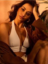 Żakiet kimono z domieszką wiskozy - żółty. Żółte marynarki i żakiety damskie Sinsay, l, bez wzorów, z wiskozy. Za 69.99 zł.