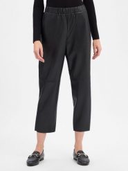 Marie Lund spodnie ze sztucznej skóry Kobiety czarny, 34. Czarne spodnie materiałowe damskie Marie Lund, bez wzorów, ze skóry, eleganckie. Za 349.95 zł.