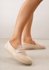 Beżowe Mokasyny z Plecionką w Stylu Boho Galenatea. Brązowe mokasyny damskie Renee, z jeansu. Za 59.99 zł.