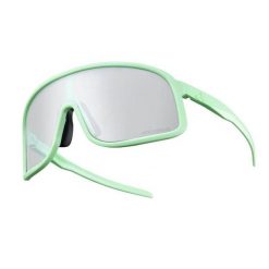 Okulary przeciwsłoneczne fotochromowe z ochroną UV400 ROCKBROS. Brązowe okulary przeciwsłoneczne męskie ROCKBROS. Za 127.89 zł.