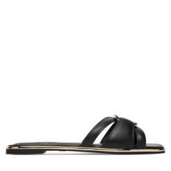 Klapki Aldo. Czarne klapki damskie Aldo, bez wzorów, bez obcasa. Za 289.99 zł.