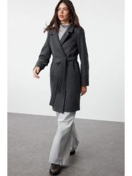 Trendyol Płaszcz przejściowy w kolorze antracytowym rozmiar: 36. Czarne płaszcze damskie Trendyol, bez wzorów, z tkaniny. Za 160.96 zł.