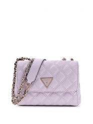 Guess Torebka Giully II Mini HWQG96 73740 Fioletowy. Fioletowe listonoszki damskie Guess, z aplikacjami, ze skóry, bez dodatków. Za 417.99 zł.