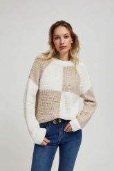 Sweter z geometrycznym wzorem. Swetry klasyczne damskie MOODO, l, bez kołnierzyka. W wyprzedaży za 64.99 zł.