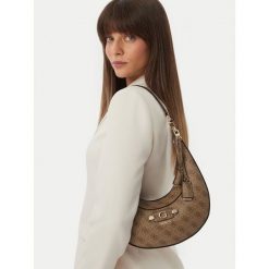 Torebka Guess. Brązowe torebki klasyczne damskie Guess, z aplikacjami, bez dodatków. Za 584.99 zł.