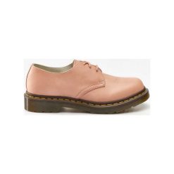 Fioletowe Półbuty Dr Martens 1461 VIRGINIA. Fioletowe półbuty damskie Molly.pl, bez wzorów, z gumy, klasyczne, bez obcasa. Za 599.00 zł.
