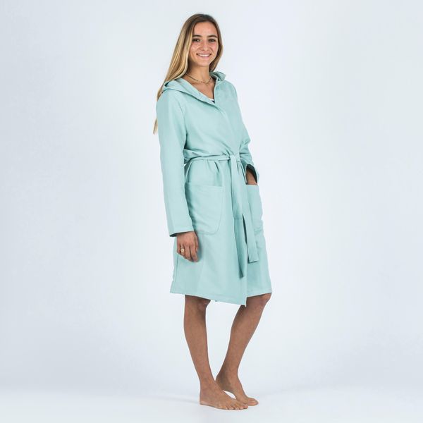 Szlafrok na basen damski Decathlon Compact z mikrofibry. Niebieskie szlafroki damskie Decathlon, s, bez wzorów, z materiału. Za 89.99 zł.