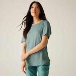 Damska koszulka z krótkim rękawem i logo Botanna, szybkoschnąca. Zielone bluzki sportowe damskie Regatta, bez wzorów, z poliesteru, bez ramiączek. Za 149.50 zł.