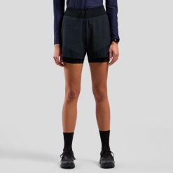 Spodenki damskie Odlo X-ALP TRAIL 5 INCH 2-in-1 short. Czarne szorty damskie Odlo, bez wzorów, sportowe. Za 399.99 zł.