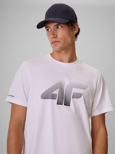 4F T-shirt regular z nadrukiem męski - biały XXL. Białe t-shirty męskie 4f, m, bez wzorów, z bawełny, bez kołnierzyka. Za 69.99 zł.