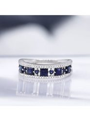 DIAMOND & CO Złoty pierścionek "Surat" z diamentami i szafirami rozmiar: 50. Niebieskie pierścionki damskie Diamond & Co, z diamentem, złote. Za 1,826.99 zł.