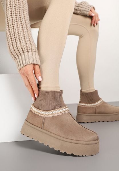 Ciemnobeżowe Śniegowce na Platformie ze Skarpetową Cholewką Erevelis. Brązowe śniegowce damskie Renee, z futra. Za 69.99 zł.