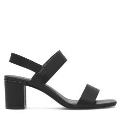 Sandały Clara Barson. Czarne sandały damskie Clara Barson, bez wzorów, bez obcasa, na słupku. Za 59.99 zł.