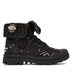 Trapery Palladium. Czarne trapery damskie Palladium, bez obcasa. Za 579.99 zł.