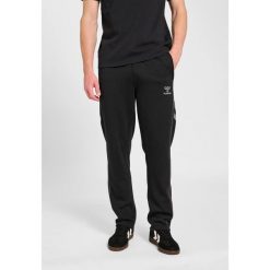 Spodnie dresowe Hummel Move 2.0. Czarne spodnie dresowe męskie HUMMEL, bez wzorów, z dresówki, sportowe. Za 287.00 zł.