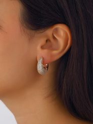 Nakkash Pozłacane kolczyki z cyrkoniami rozmiar: onesize. Żółte kolczyki damskie Nakkash, z cyrkonią, pozłacane. Za 100.28 zł.