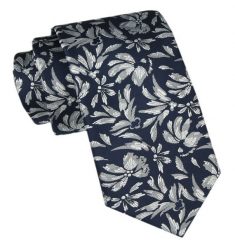Modny Męski Krawat - Alties - Granat, Popielaty Wzór Kwiatowy. Niebieskie krawaty i muchy męskie Alties, bez wzorów, z tkaniny, eleganckie. Za 49.00 zł.