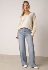 Niebieskie Szerokie Jeansy z Bawełną z Wysokim Stanem Ninuin. Niebieskie jeansy damskie Born2be, z podwyższonym stanem. Za 109.99 zł.