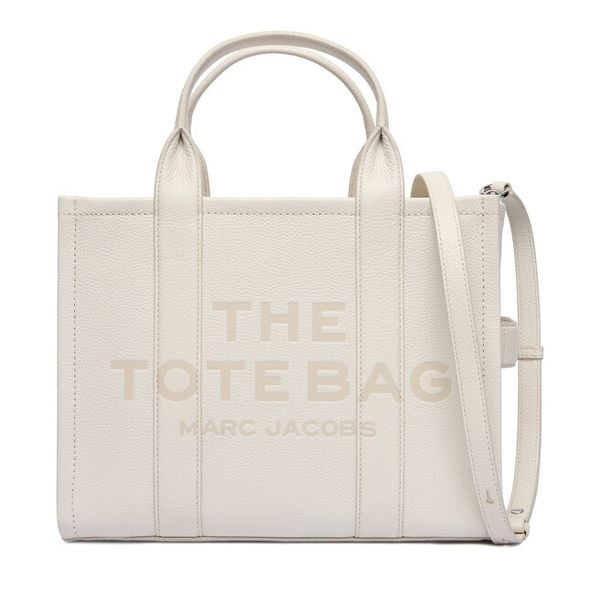Torebka Marc Jacobs. Torebki klasyczne damskie MARC JACOBS, bez wzorów, bez dodatków. Za 1,939.00 zł.