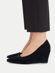 MEXX Czółenka EO-WS1098-02 Czarny. Czarne czółenka damskie Mexx, bez wzorów, bez obcasa. Za 329.99 zł.