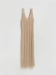 Sukienka plażowa z metalizowaną nicią - złoty. Żółte sukienki damskie Reserved, na plażę, l, bez wzorów, z dzianiny, bez kołnierzyka, bez ramiączek, dopasowane. Za 119.99 zł.