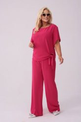 Elegancki amarantowy komplet Rosa bluzka i spodnie na wesele PLUS SIZE XXL WIOSNA. Czerwone spodnie materiałowe damskie Moda Size Plus Iwanek, bez wzorów, z elastanu, biznesowe, z podwyższonym stanem, plus size. Za 489.90 zł.