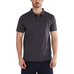 T-shirt męski Fundango Incognito Pattern z kołnierzykiem. Czarne t-shirty męskie Fundango, m, bez wzorów, z bawełny, bez kołnierzyka. Za 146.00 zł.