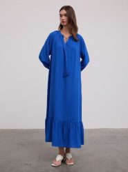 BGN Sukienka w kolorze niebieskim rozmiar: 34. Niebieskie sukienki damskie BGN, na imprezę, bez wzorów, z wiskozy, bez kołnierzyka, bez ramiączek, maxi. Za 74.28 zł.