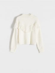 Sweter z frędzlami - kremowy. Białe swetry klasyczne damskie Reserved, l, z dzianiny, bez kołnierzyka. W wyprzedaży za 69.99 zł.