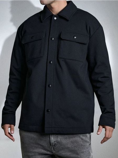 Bluza bejsbolówka - czarny. Czarne bluzy bez kaptura męskie Sinsay, l. W wyprzedaży za 55.99 zł.