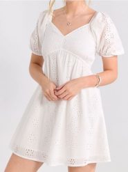 Bawełniana sukienka mini z bufkami - biały. Białe sukienki damskie Sinsay, l, bez wzorów, z bawełny, bez kołnierzyka, bez ramiączek, mini. Za 59.99 zł.