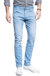 WRANGLER LARSTON MĘSKIE SPODNIE JEANSOWE HOT SHOT W18SC787A 112127448. Spodnie materiałowe męskie Wrangler, bez wzorów, z jeansu. Za 229.99 zł.
