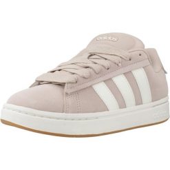 Buty ADIDAS GRAND COURT ALPHA 0 Nago. Brązowe buty sportowe na co dzień damskie Adidas, bez wzorów, ze skóry, trekkingowe. Za 393.30 zł.
