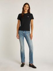 TOMMY JEANS Koszulka w kolorze czarnym rozmiar: XS. Czarne bluzki damskie Tommy Jeans, xs, bez wzorów, z bawełny, bez kołnierzyka, bez ramiączek. Za 105.38 zł.