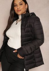 Czarna Kurtka Pikowana Jyva. Czarne kurtki damskie Renee, na jesień, plus size, bez wzorów, z tkaniny, bez kaptura. Za 89.99 zł.