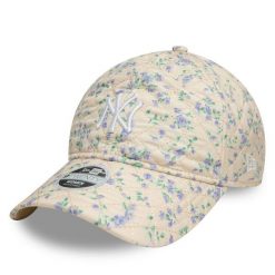 Czapka z daszkiem New Era. Brązowe czapki z daszkiem damskie New Era, bez wzorów. Za 99.99 zł.