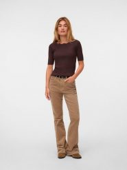 Vero Moda Koszulka dzianinowa w kolorze brązowym rozmiar: XL. Brązowe bluzki damskie Vero Moda, xl, bez wzorów, z dzianiny, bez kołnierzyka. Za 91.95 zł.