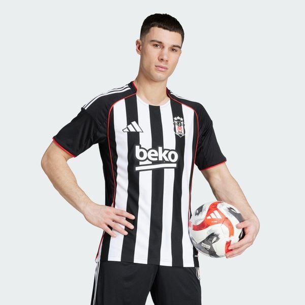 Koszulka Beşiktaş JK 25/26 Away. Czarne t-shirty sportowe męskie Adidas, xl, bez ramiączek, do piłki nożnej. Za 439.00 zł.