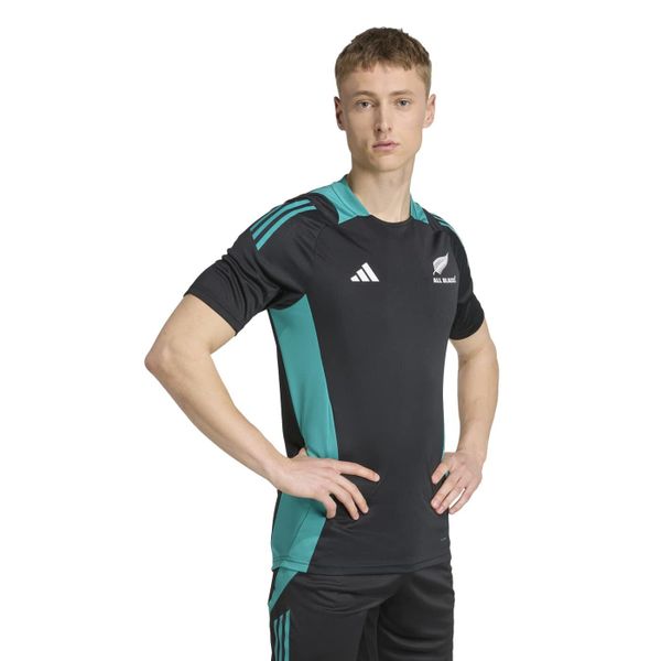 Koszulka All Blacks Performance. Czarne t-shirty sportowe męskie Adidas, m, bez ramiączek, na fitness i siłownię. W wyprzedaży za 120.45 zł.