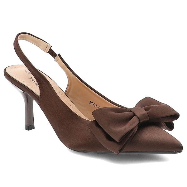 Czółenka damskie D&A by S.Barski o eleganckim fasonie z ozdobną kokardą smukłym noskiem i wysokim obcasem typu szpilka czekoladowe, MR62-9107 Chocola. Brązowe czółenka damskie S.BARSKI, bez wzorów, bez obcasa, na obcasie. Za 149.00 zł.